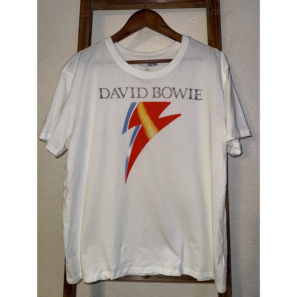 Time and Tru David Bowie Aladdin Sane Lightning Bolt Graphic Tee White Mens L